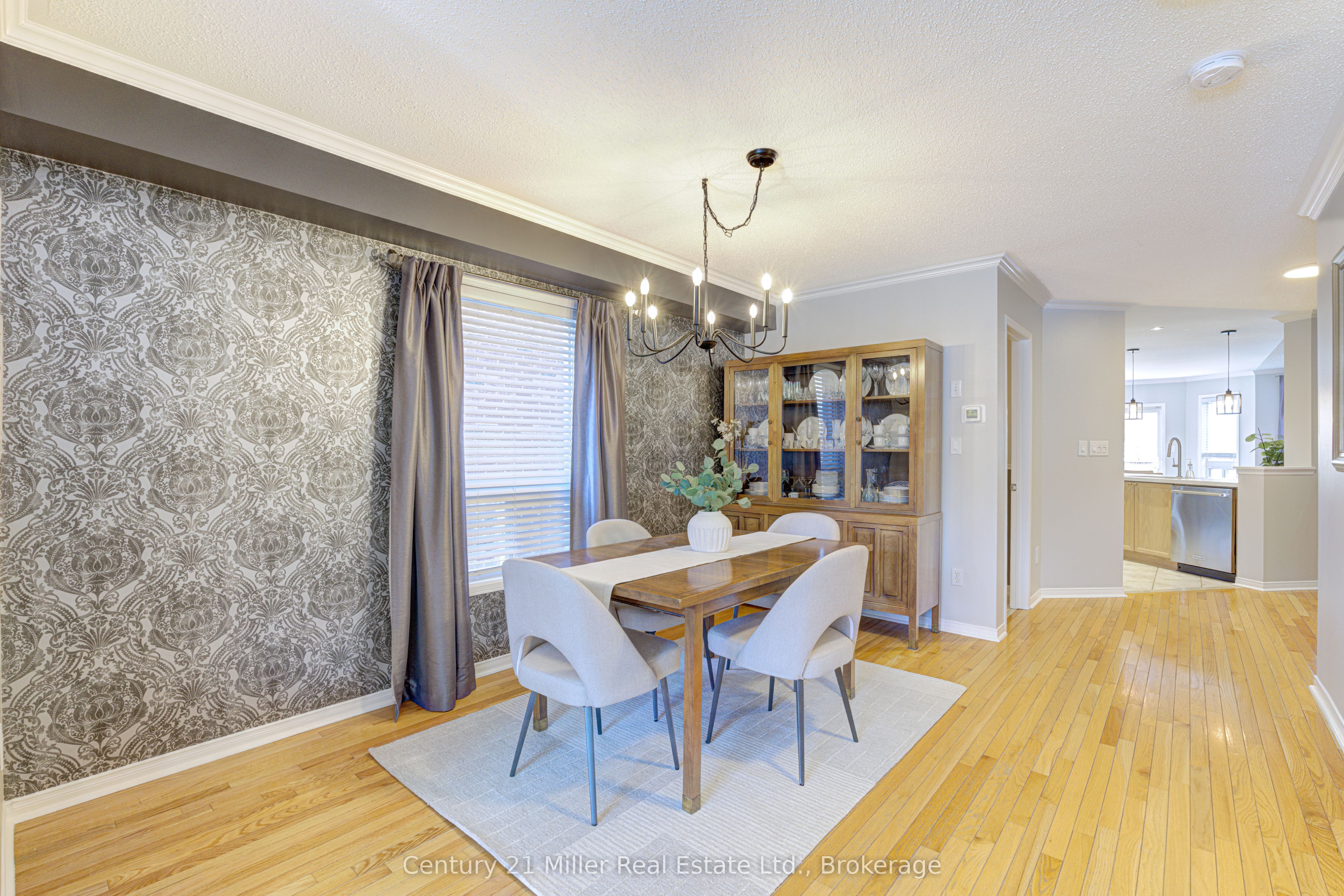 2142 Meadowglen Drive