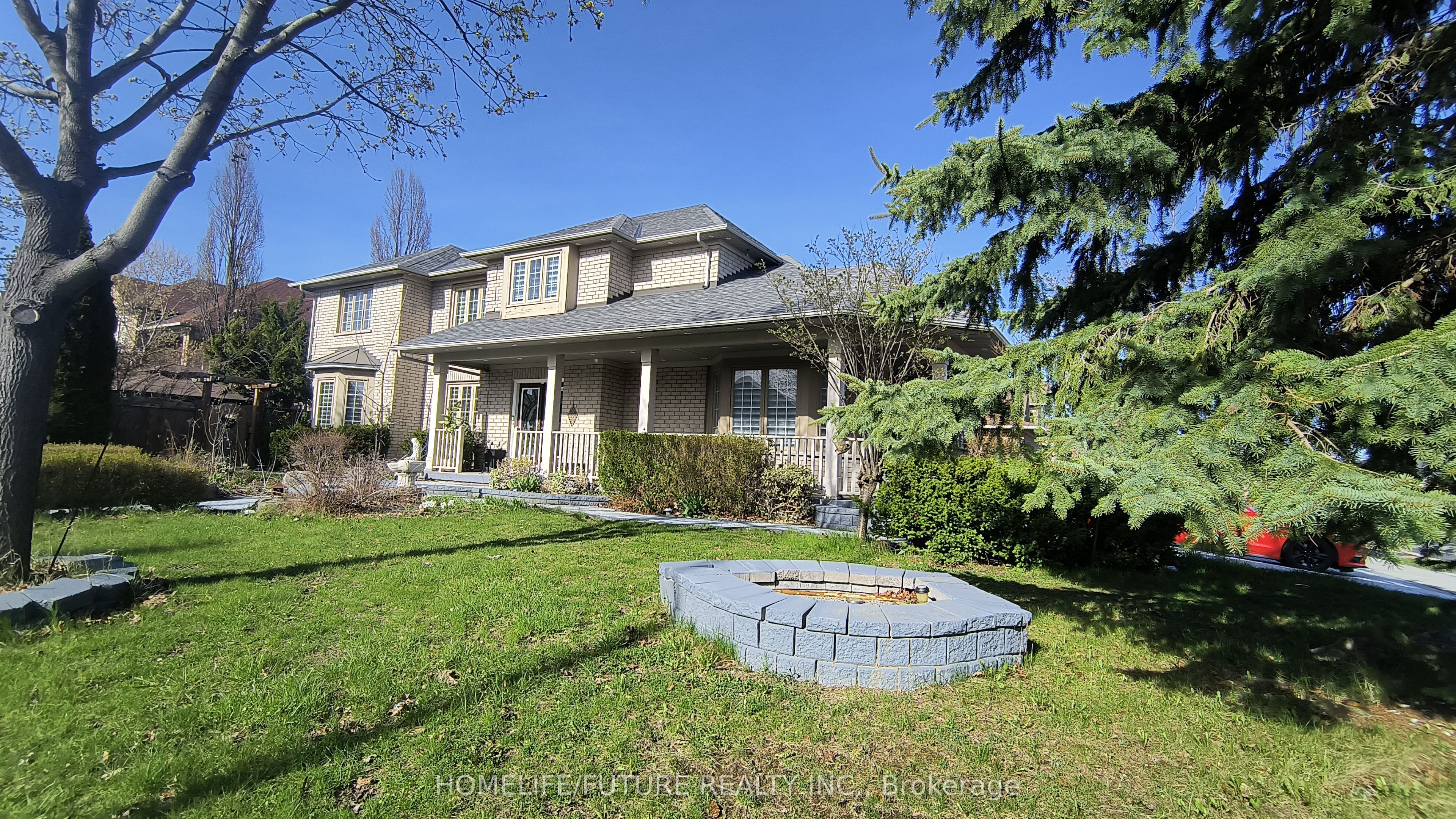 75 Boxwood Crescent