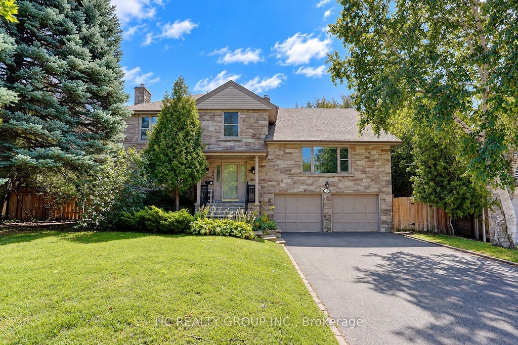 Photo of 19 Lower Links Road, Toronto, ON M2P 1H5 (MLS # C13808274)