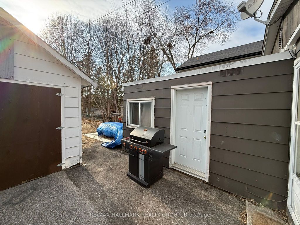Photo of 538 Broadhead Avenue, Westboro - Hampton Park, ON K1Z 5S1 (MLS # X12979946)
