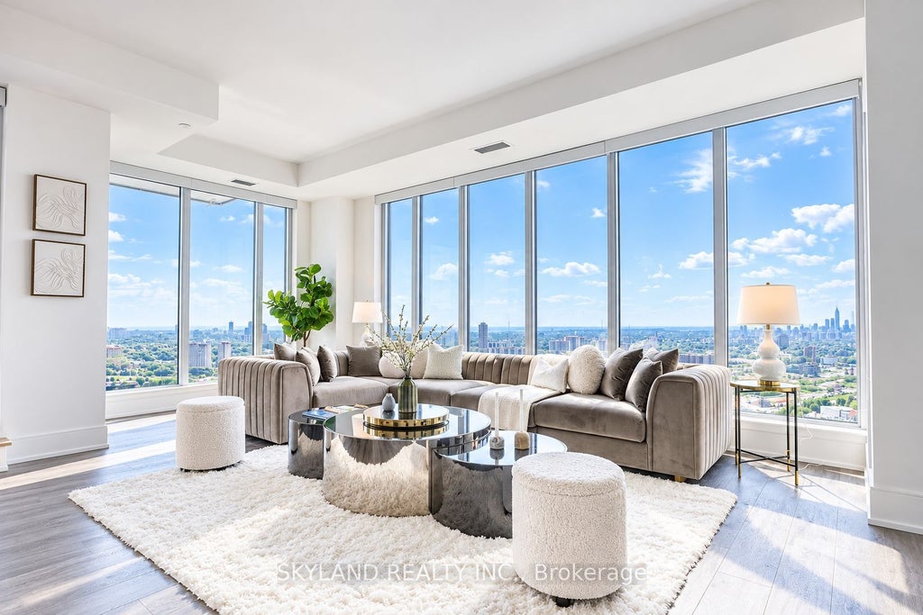 Photo of 30 Inn On The Park Drive #PH 09, Toronto, ON M3C 0P7 (MLS # C13686818)