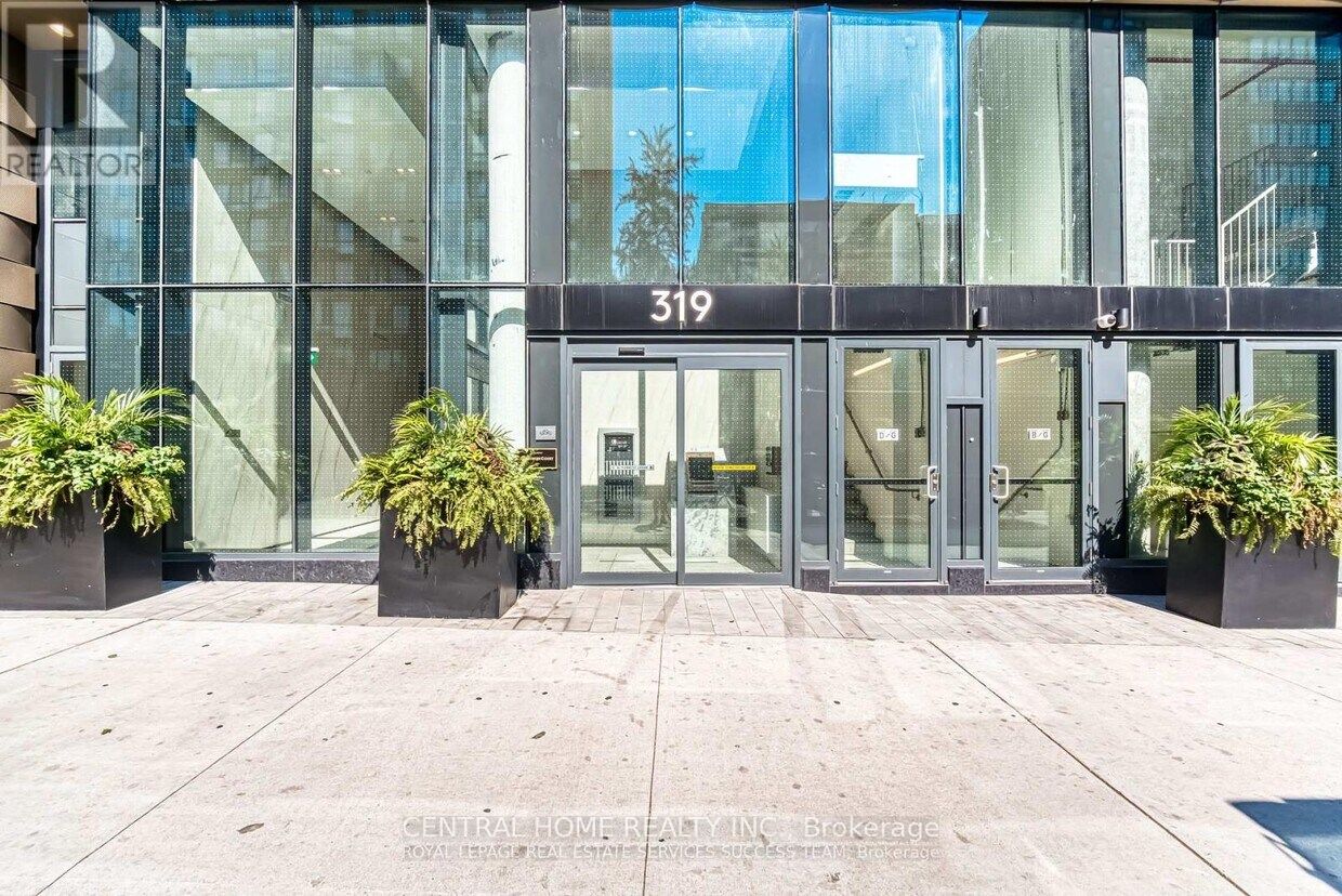 Photo 1 of 22 — 319 Jarvis Street 1906, Toronto, ON M5B 0C8