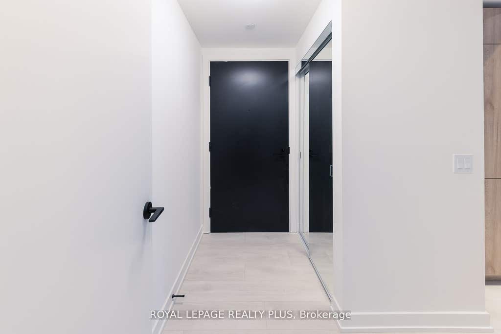 Photo of 127 Broadway Avenue S #206S, Toronto, ON N4P 1V4 (MLS # C13696032)