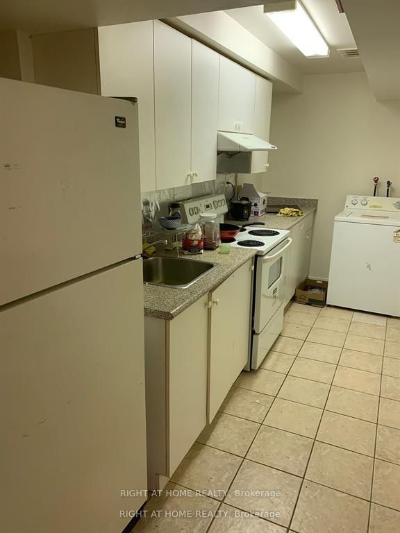 7482 Magistrate (Bsmt) Terrace