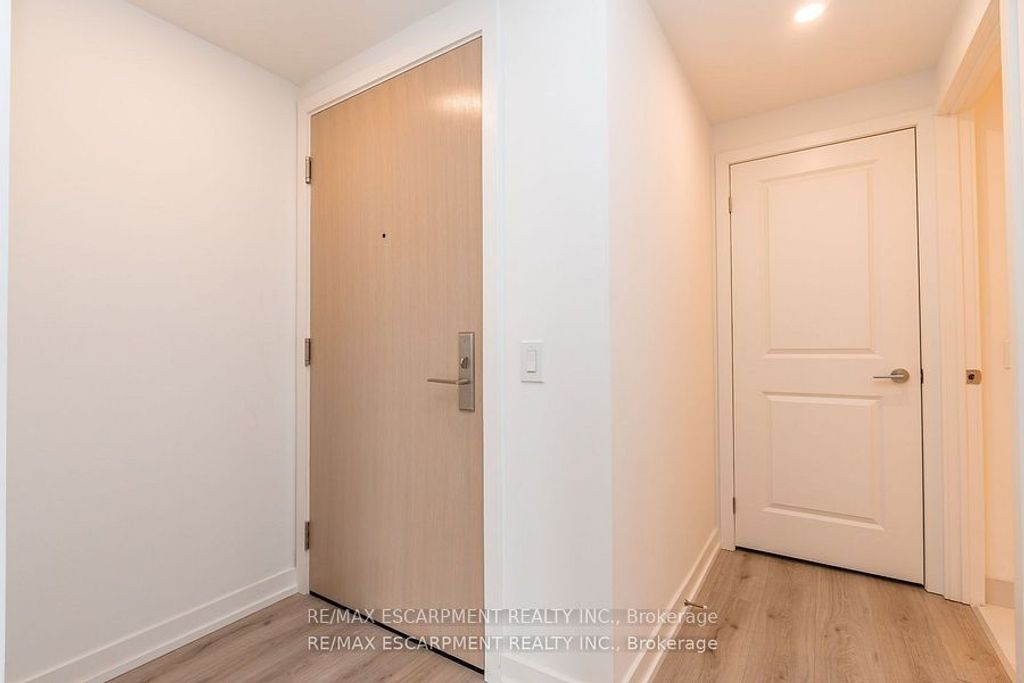 Photo of 395 Bloor Street E #2201, Toronto, ON N4W 0B4 (MLS # C12401223)