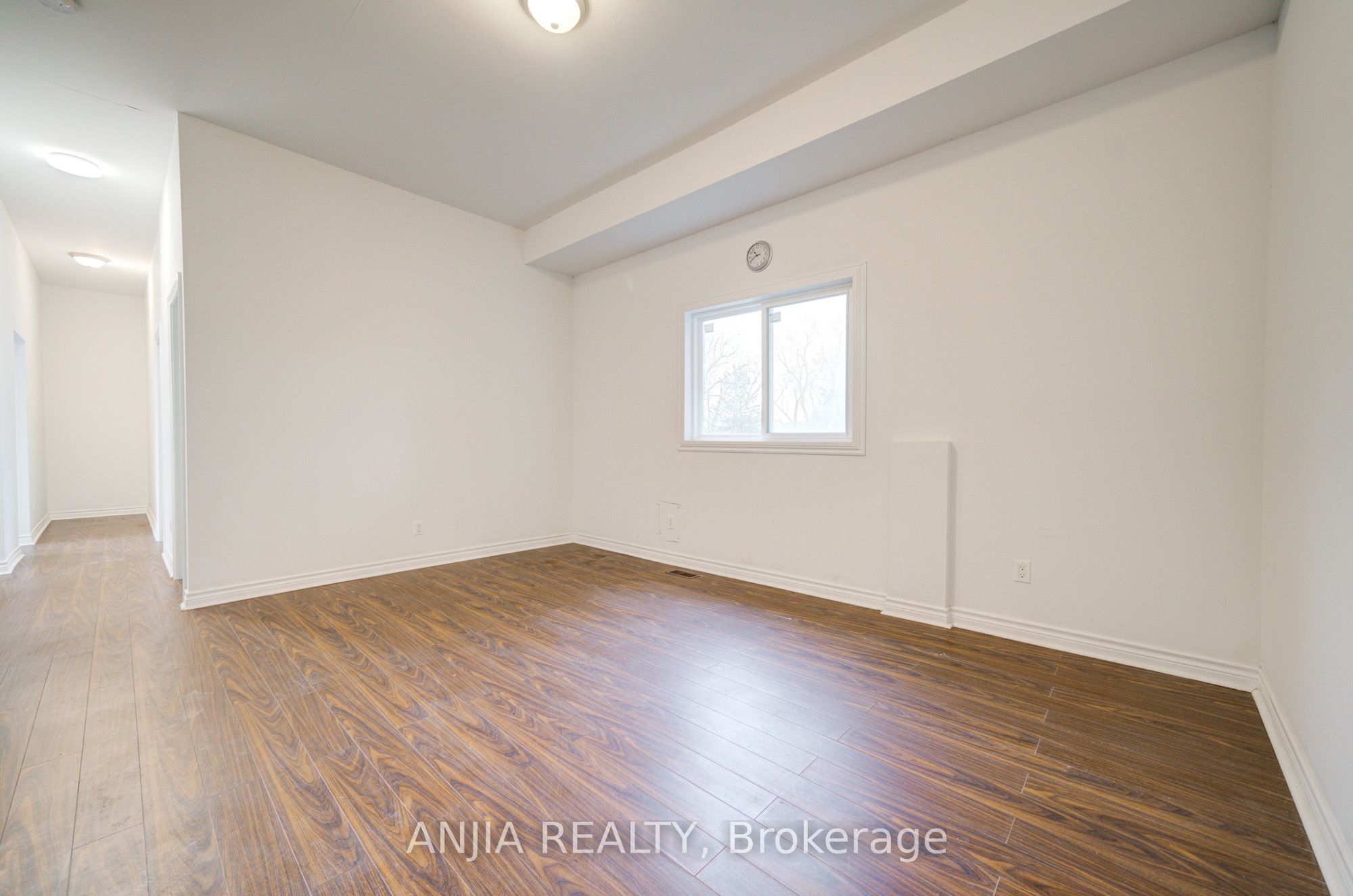 27 Jonquil Crescent