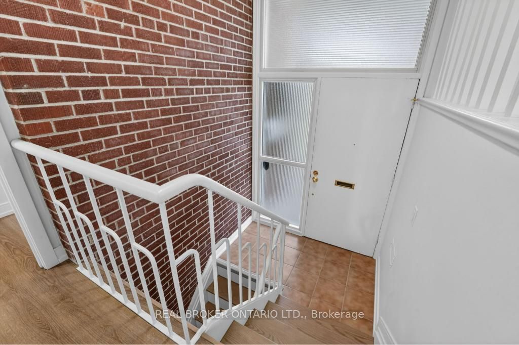 Photo of 44 Mitre Place, Toronto, ON M9R 3C4 (MLS # W13128420)