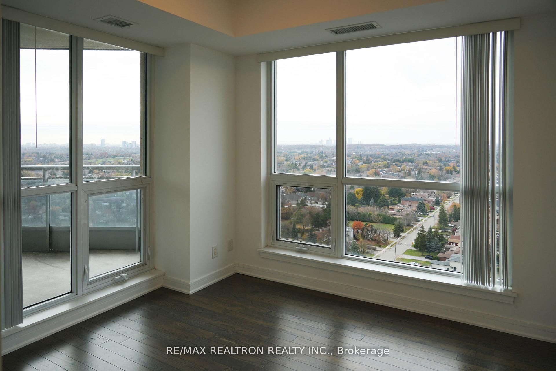 9201 Yonge Street 2009