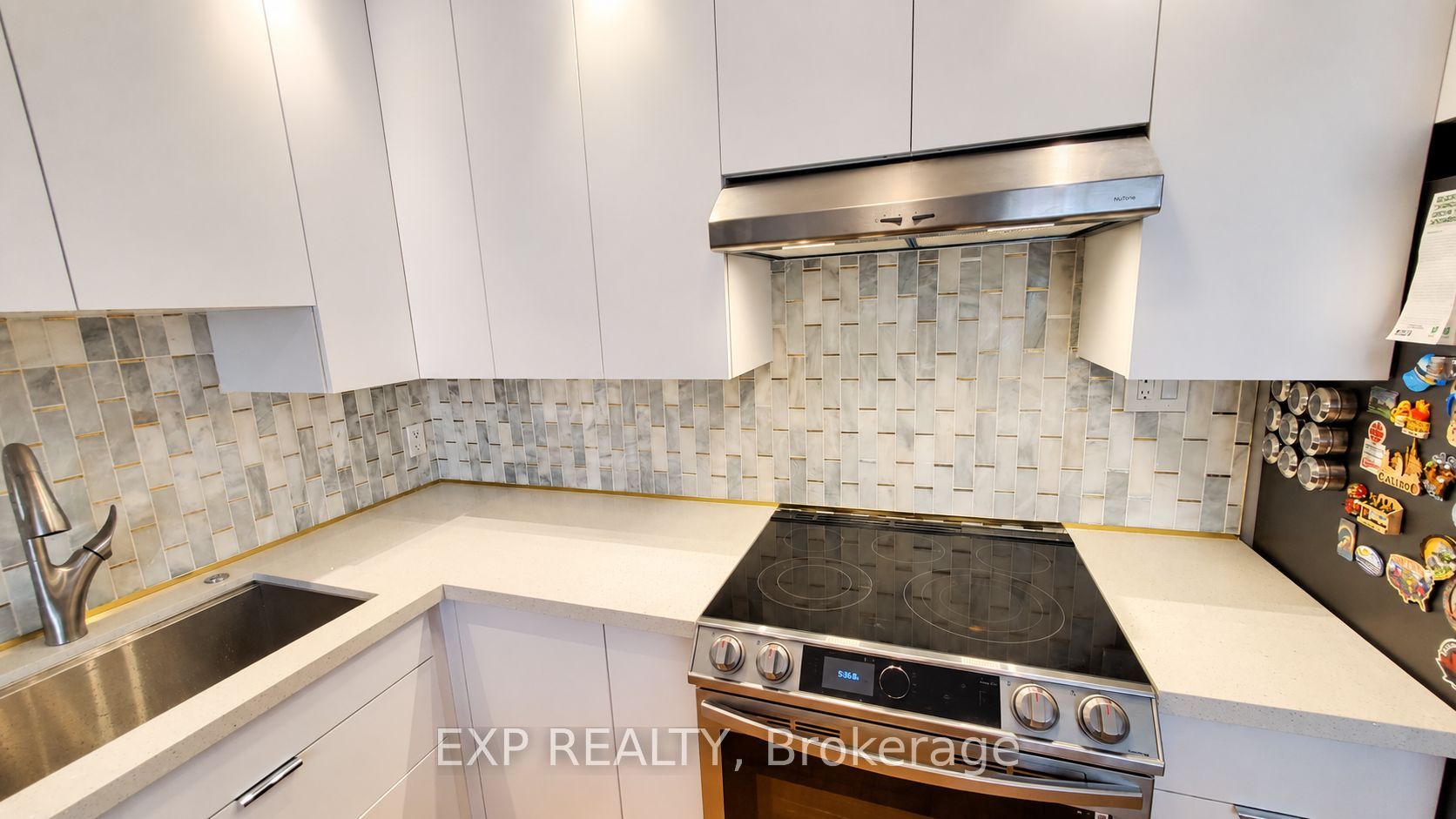736 Kingston Road 5