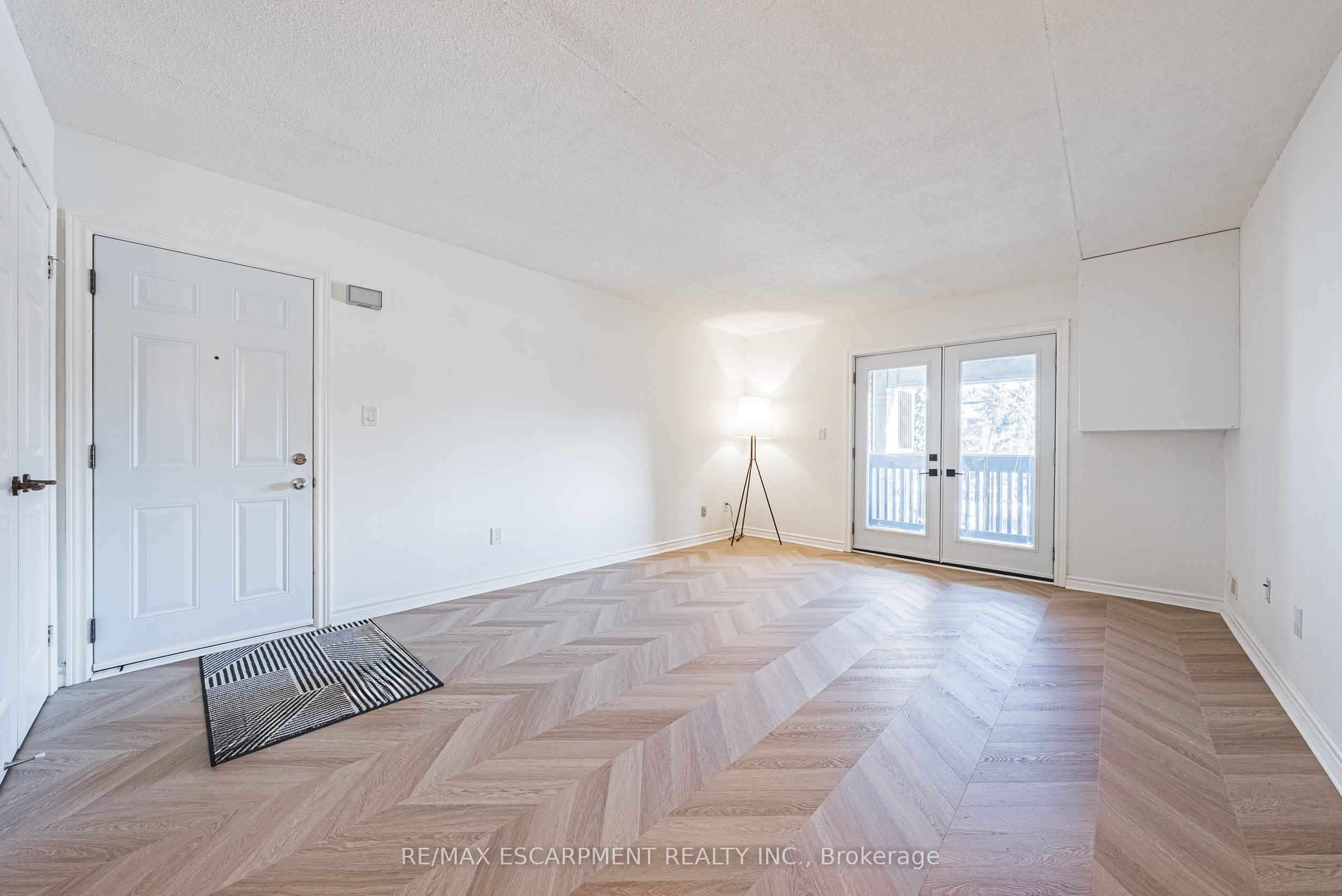 2030 Cleaver Avenue 206