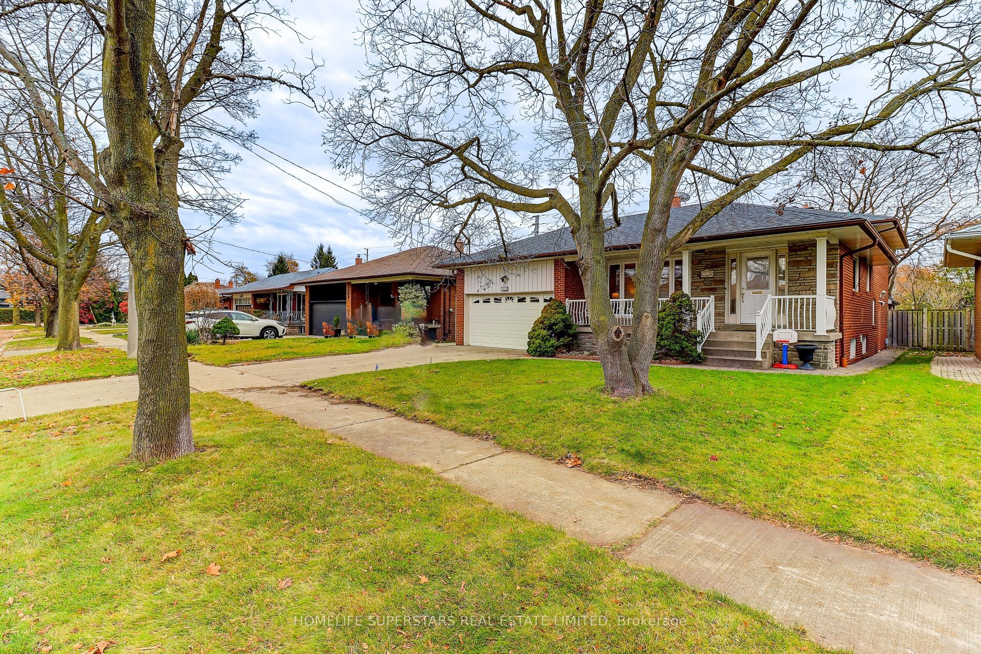 1413 Safeway Crescent