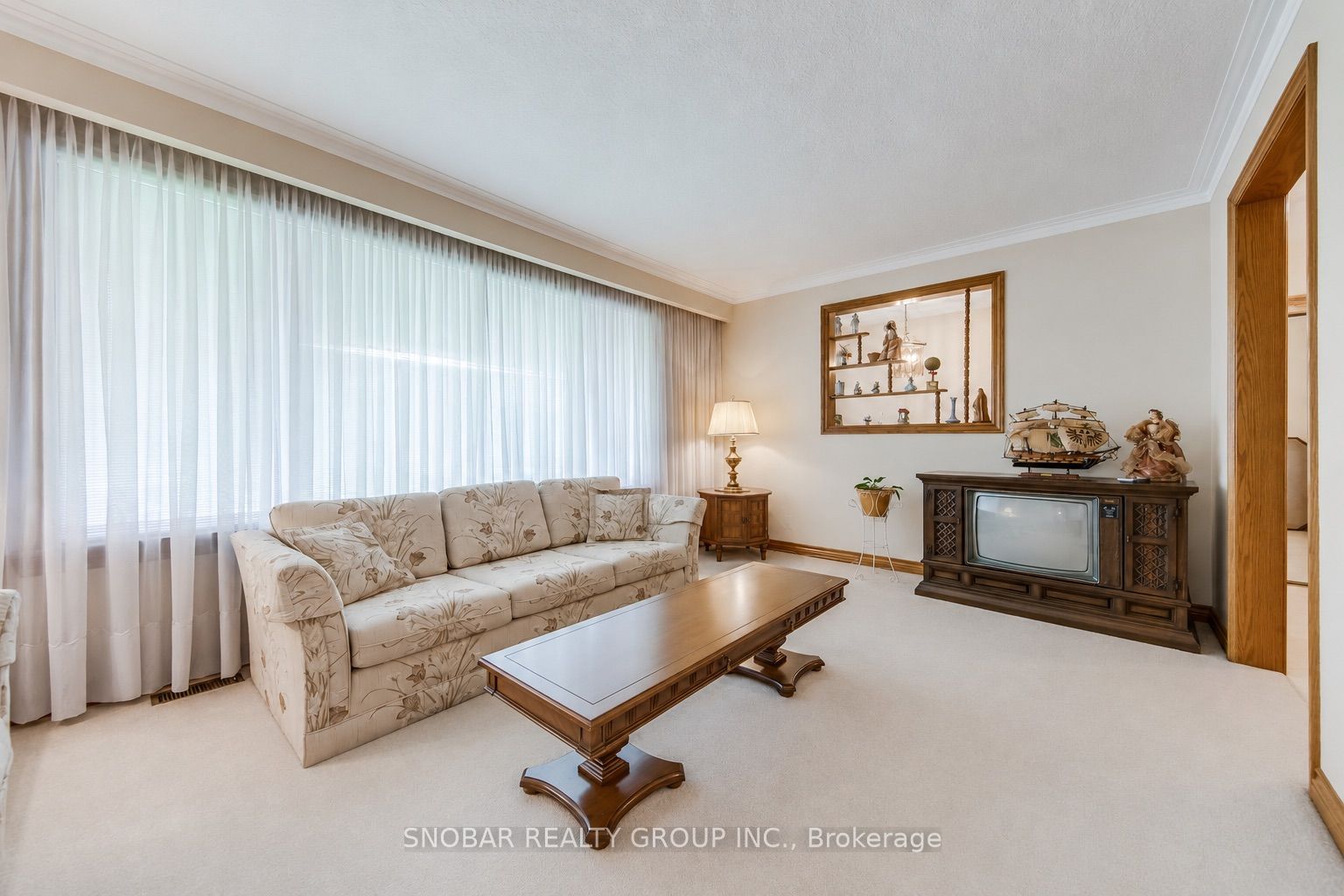 22 Norgrove Crescent