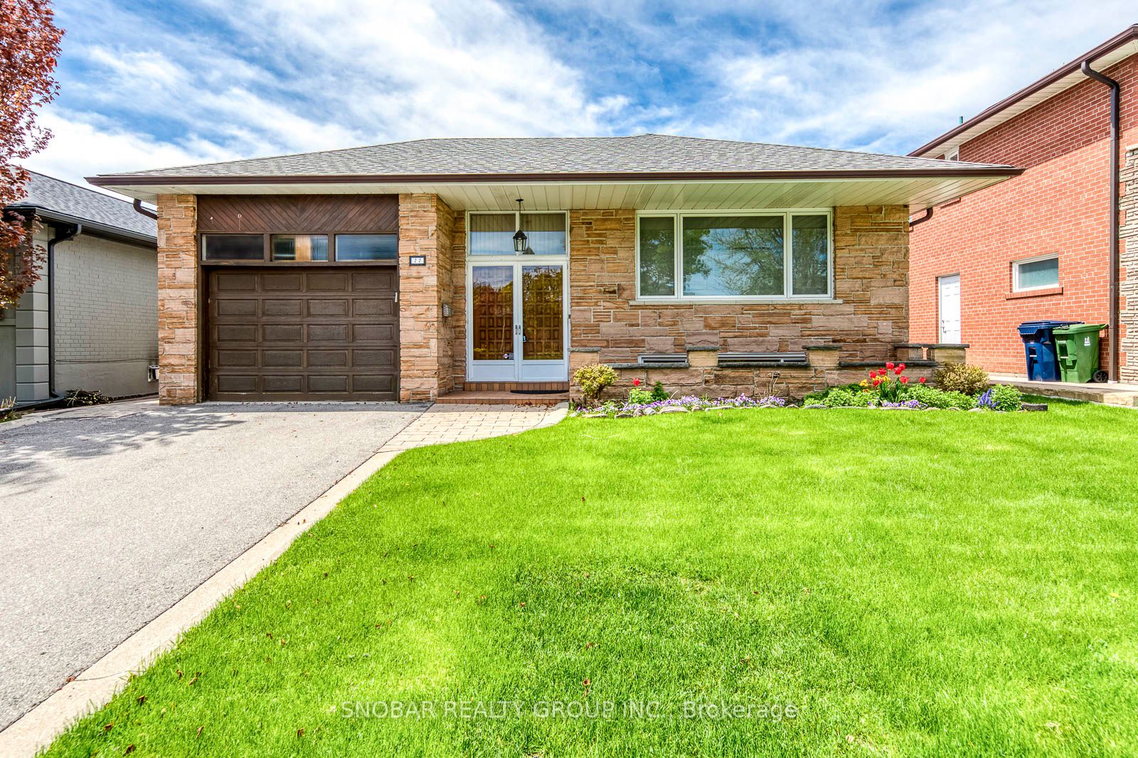 22 Norgrove Crescent