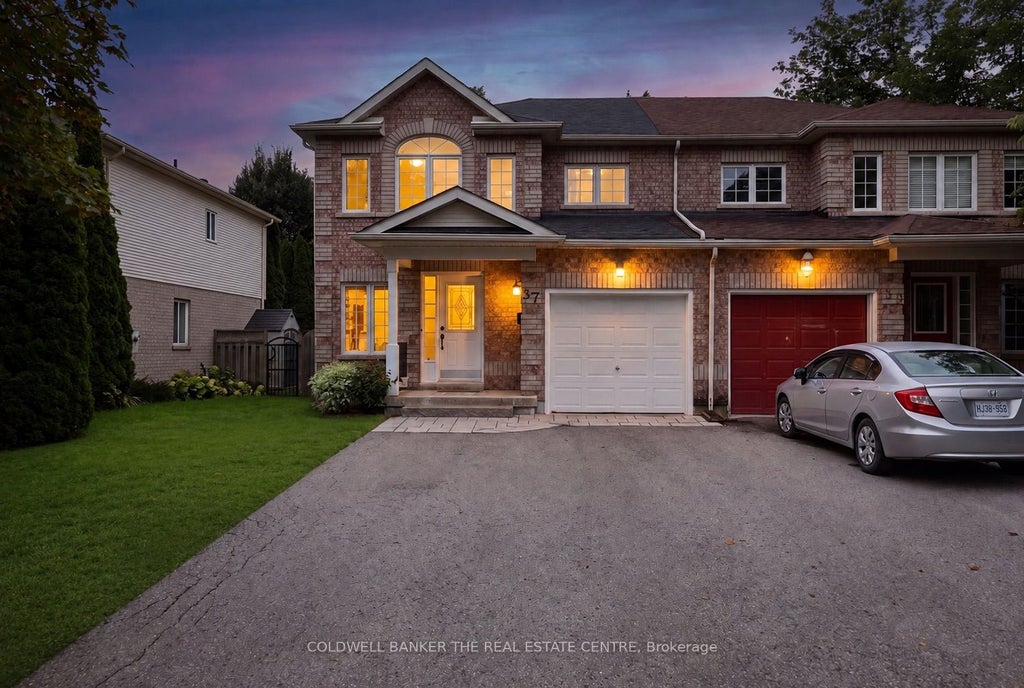 Photo of 37 Rainbow Court, Georgina, ON L4P 3Z6 (MLS # N13813572)