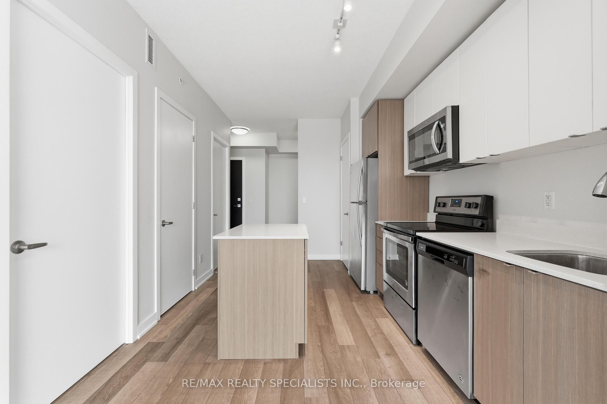 5240 Dundas Street B509