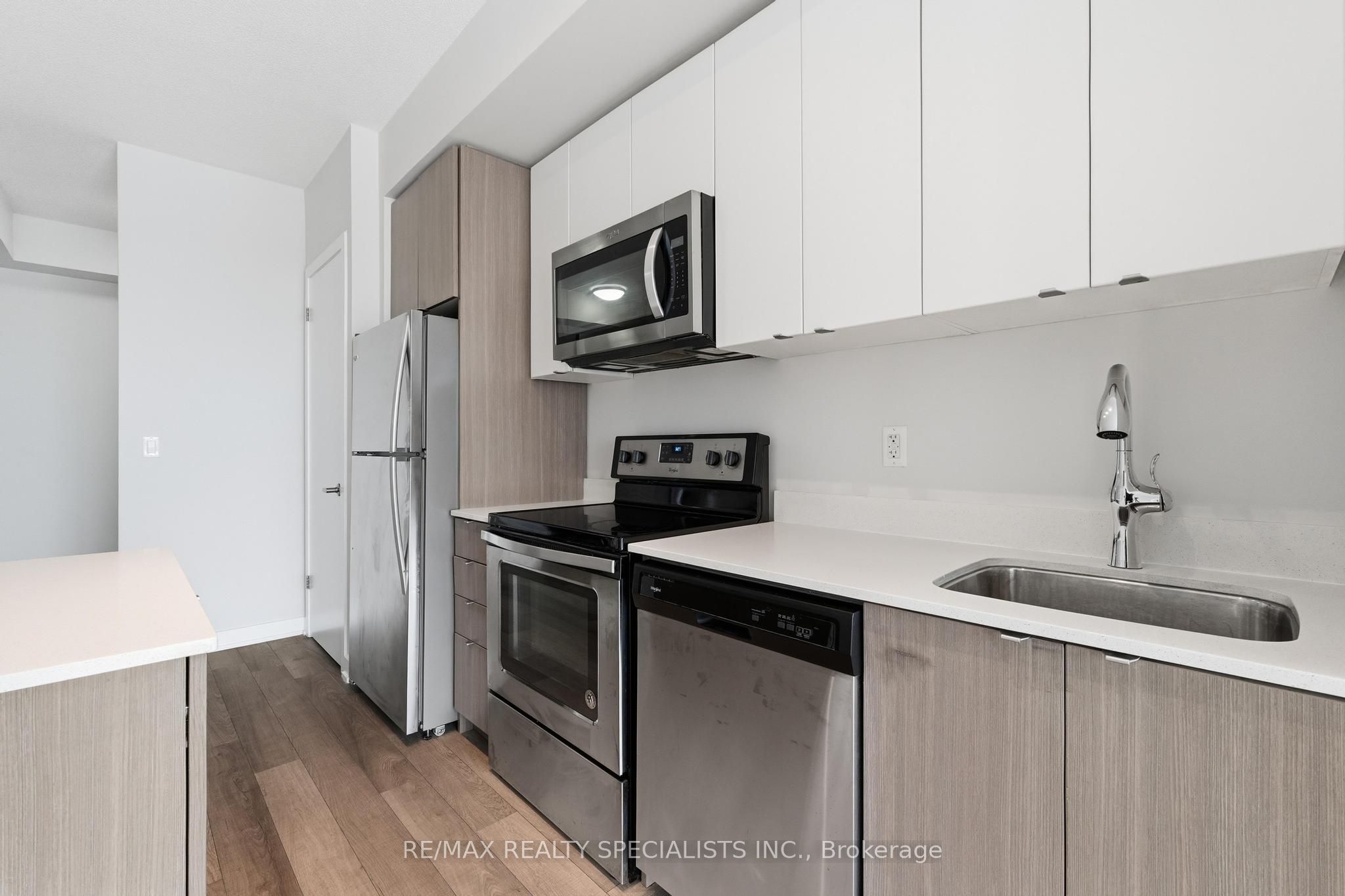 5240 Dundas Street B509