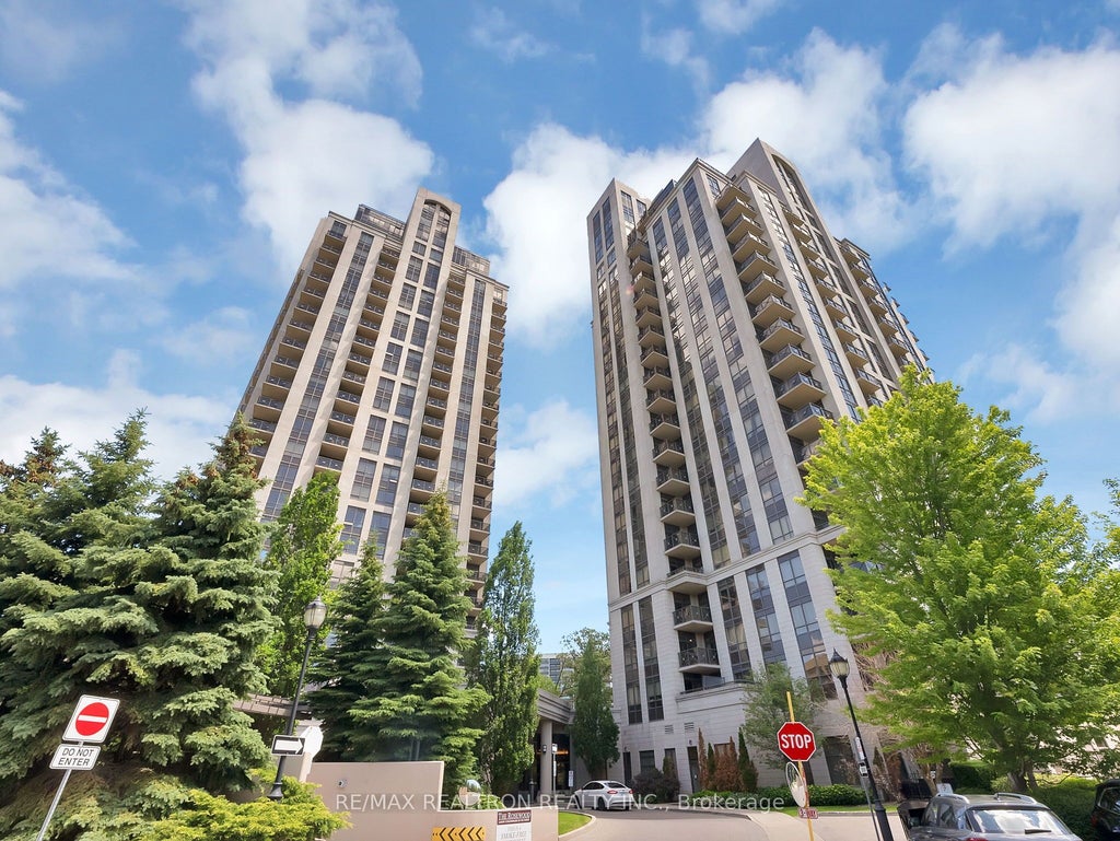 Photo of 133 Wynford Drive #707, Toronto, ON M3C 0J5 (MLS # C13719814)