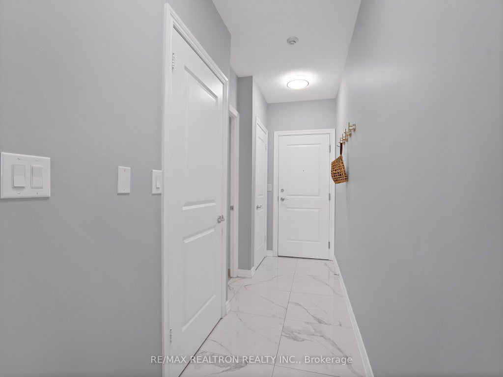 Photo of 133 Wynford Drive #707, Toronto, ON M3C 0J5 (MLS # C13719814)