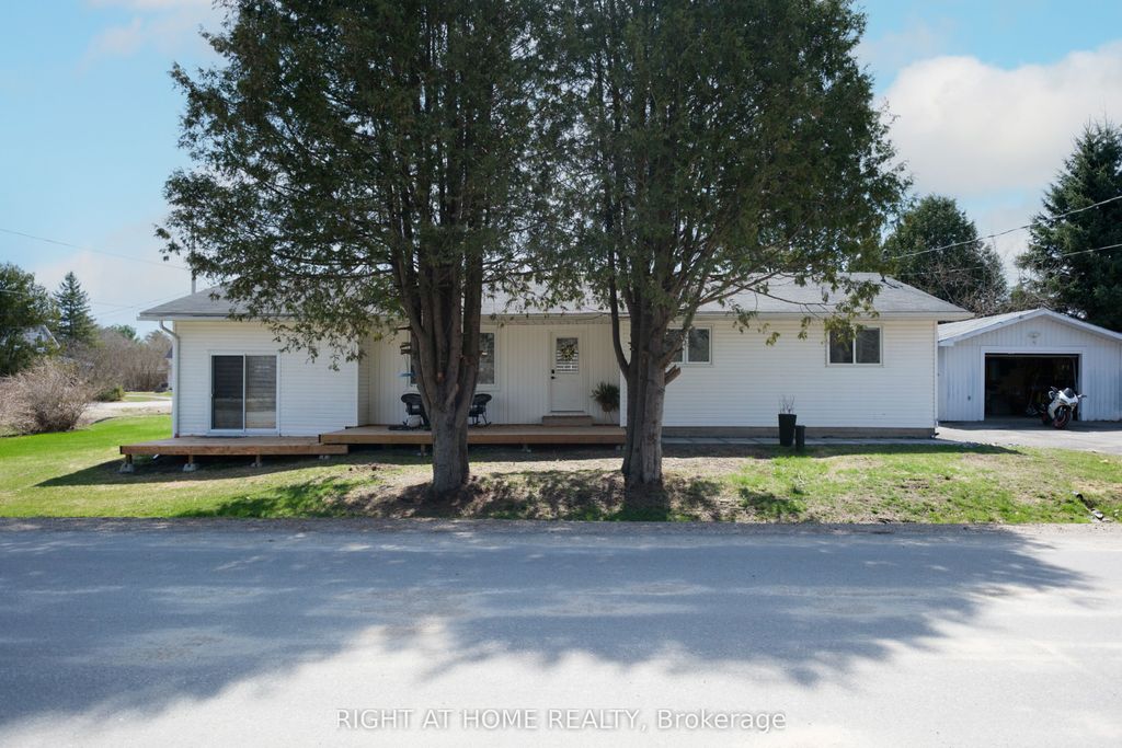 Photo of 14 Fisher Street, McNab/Braeside, ON K0A 3L0 (MLS # X13045548)