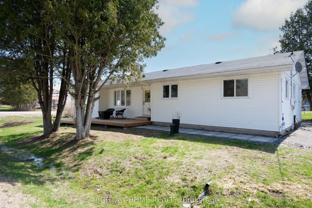 Photo of 14 Fisher Street, McNab/Braeside, ON K0A 3L0 (MLS # X13045548)