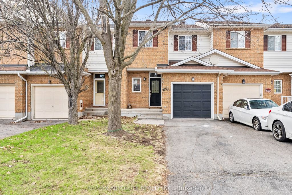 Photo of 4199 Owl Valley Drive, Blossom Park - Airport and Area, ON K1V 1L9 (MLS # X13140272)