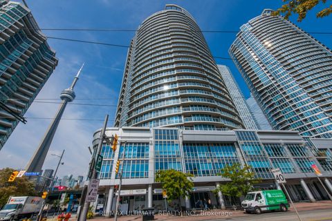 Photo of 218 Queens Quay W #2305, Toronto, ON M5J 2Y6 (MLS # C12457756)