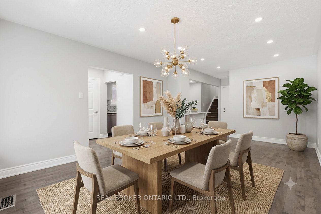 2535 Padstow Crescent