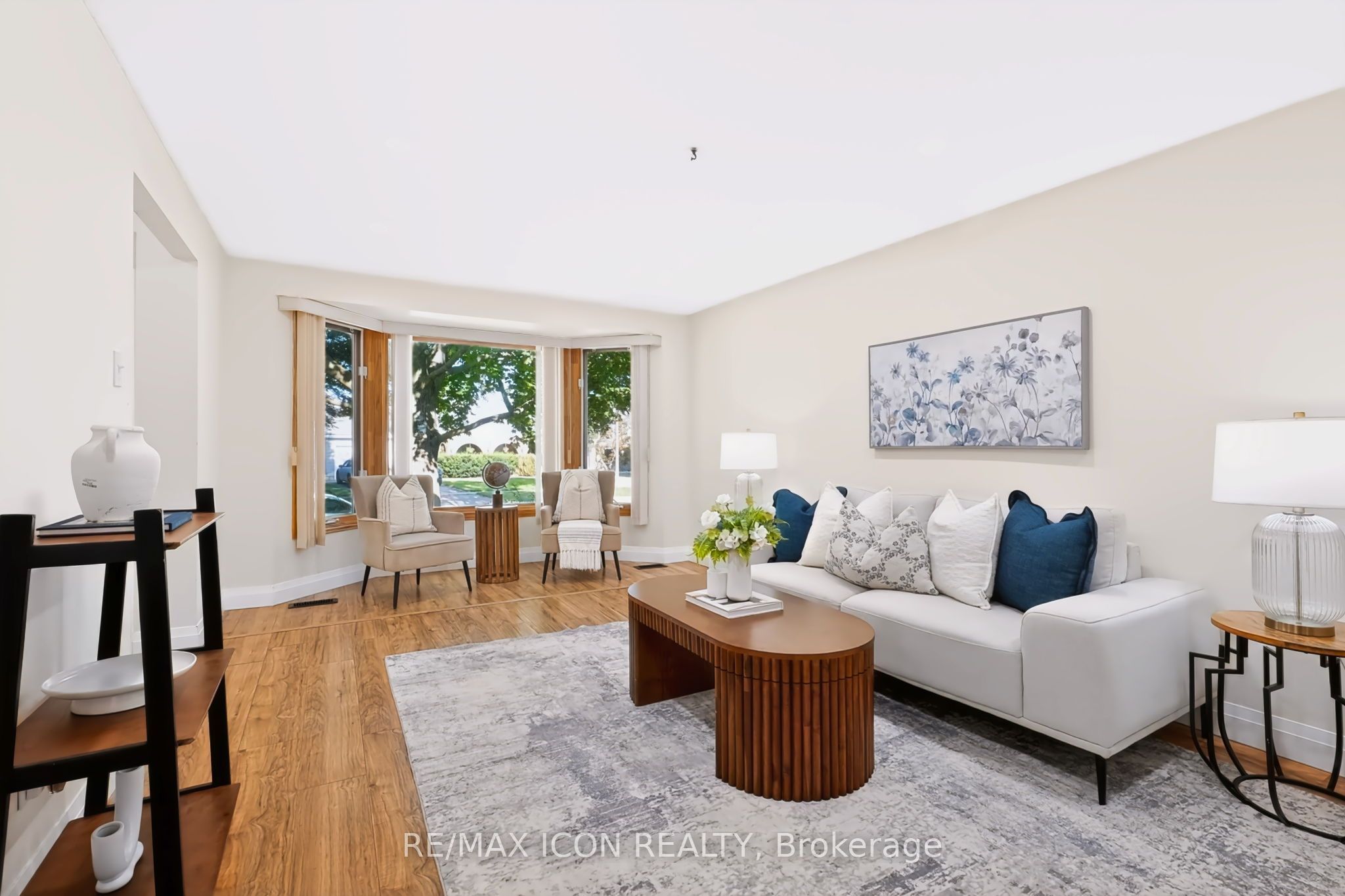 95 Underhill Crescent