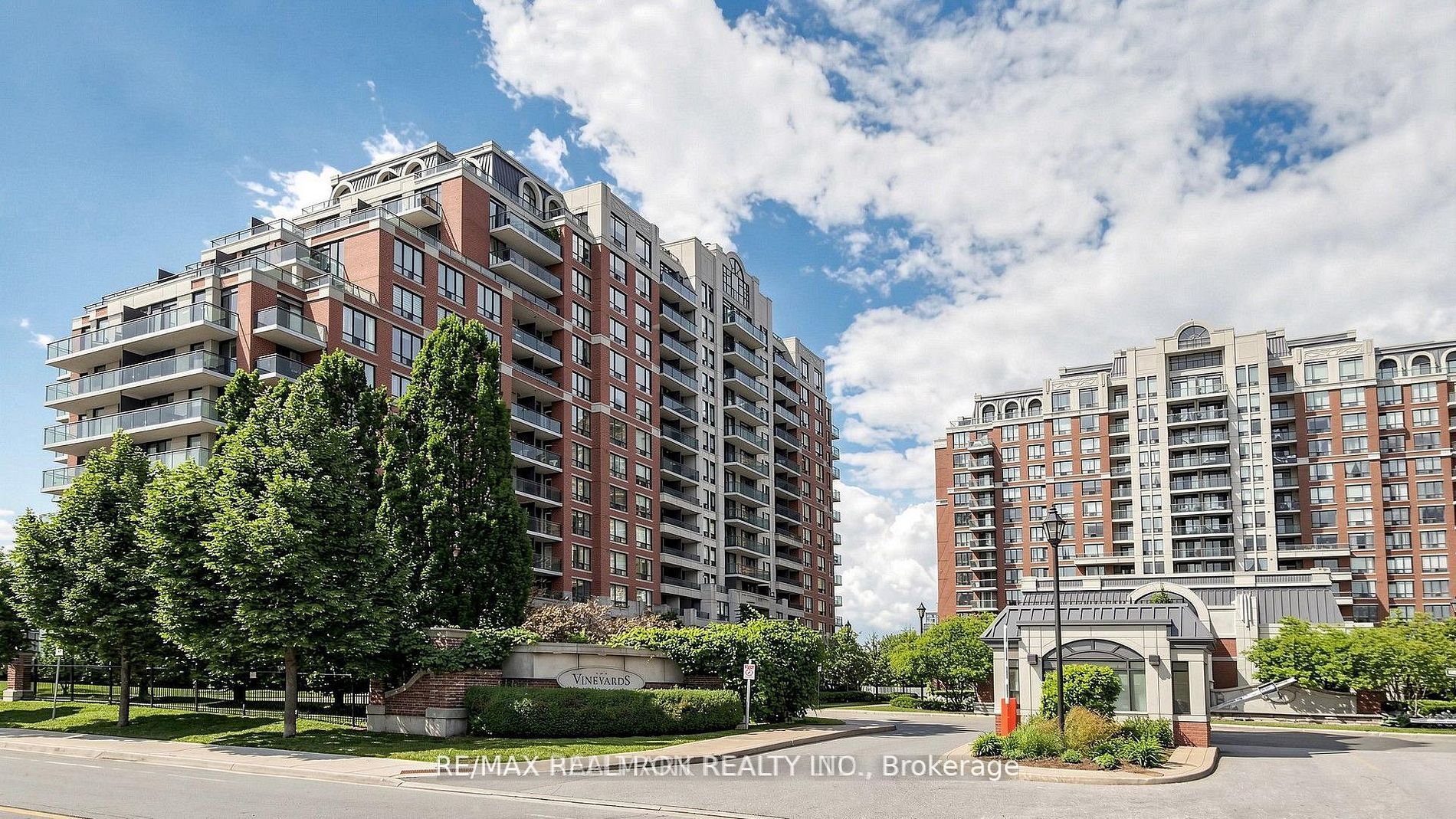 310 Red Maple Road 712
