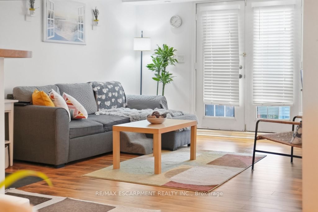 Photo of 4025 KILMER Drive #310, Burlington, ON L7M 4M5 (MLS # W13825068)