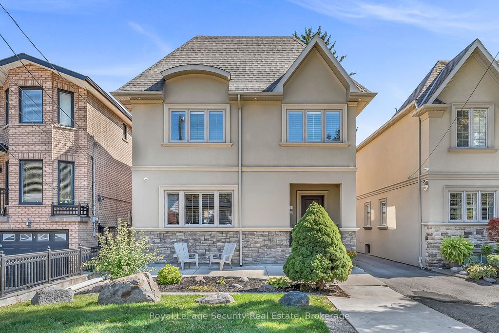 Photo of 7 Avalon Avenue, Toronto, ON M6N 4V4 (MLS # W12403069)