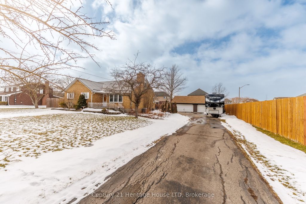 Photo of 467 Gorham Rd Road, Fort Erie, ON L0S 1N0 (MLS # X12817528)