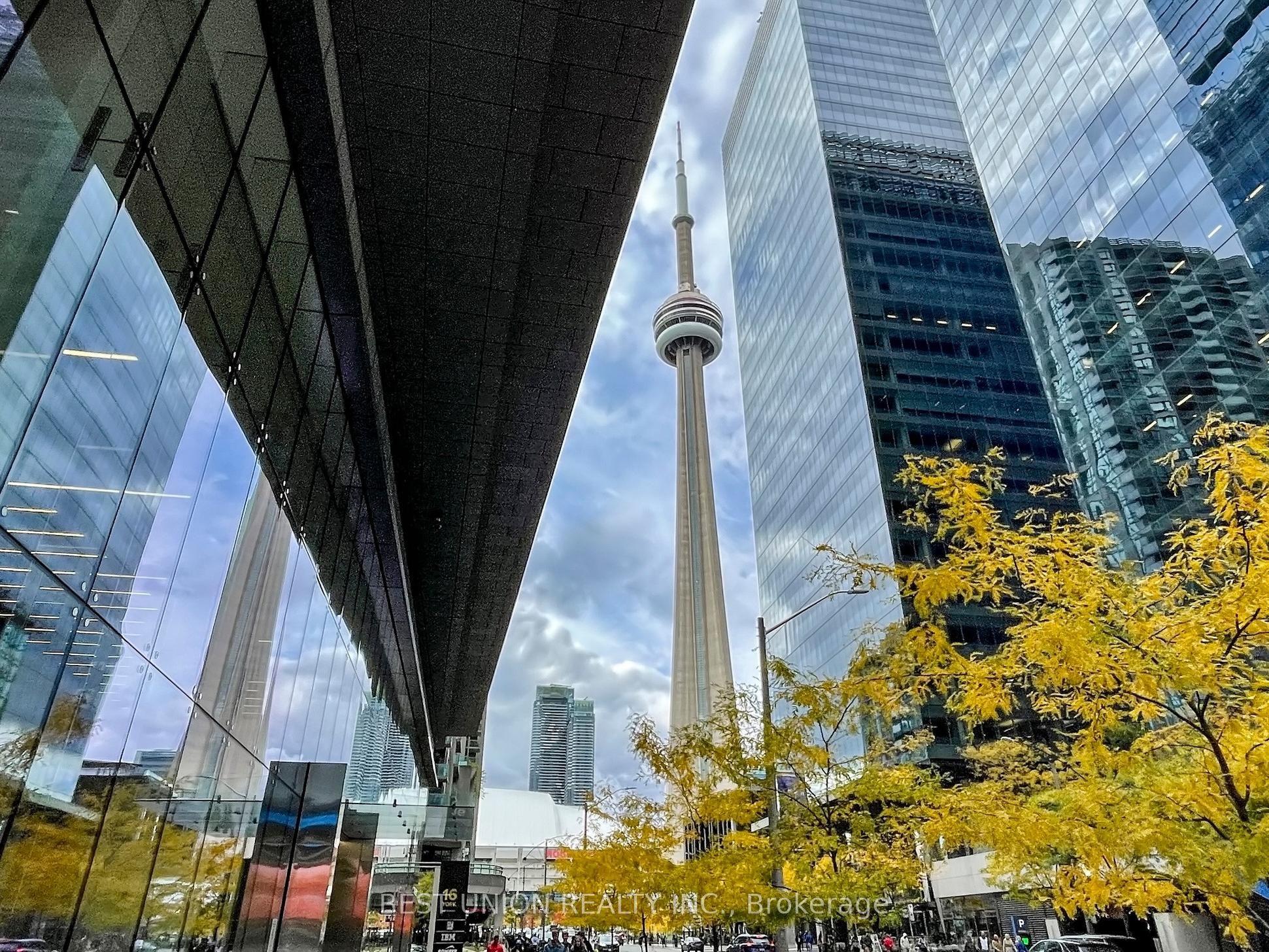 180 University Avenue 5301