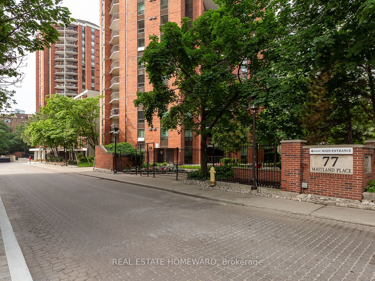 77 Maitland Place 623