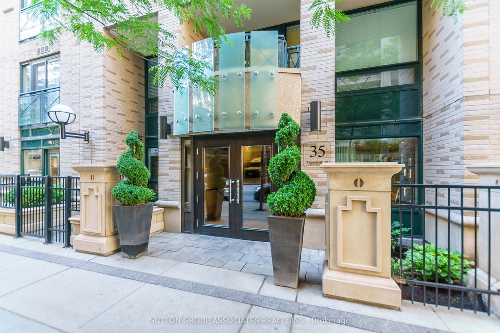 Photo of 35 Hayden Street #1110, Toronto, ON M4Y 3C3 (MLS # C13864458)