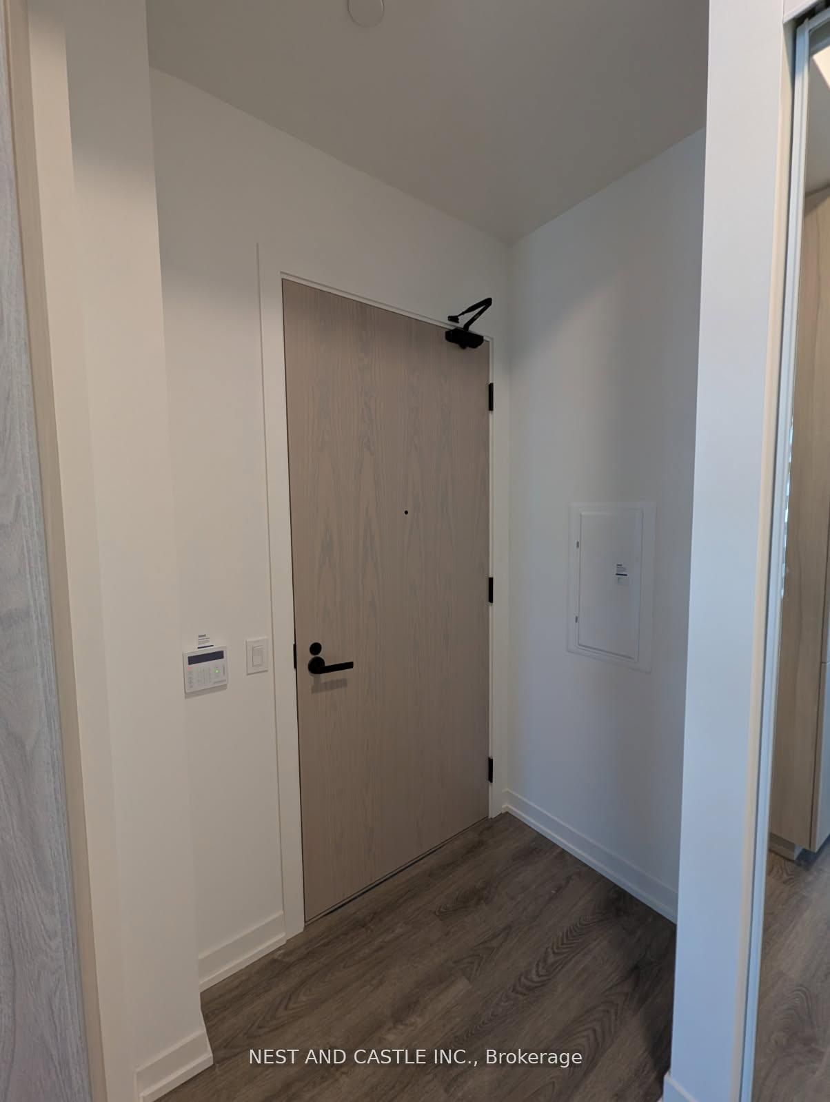 8 Interchange Way 4901