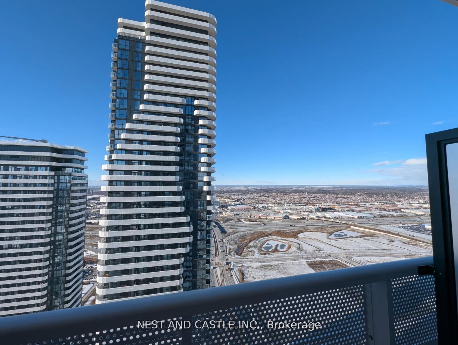 8 Interchange Way 4901