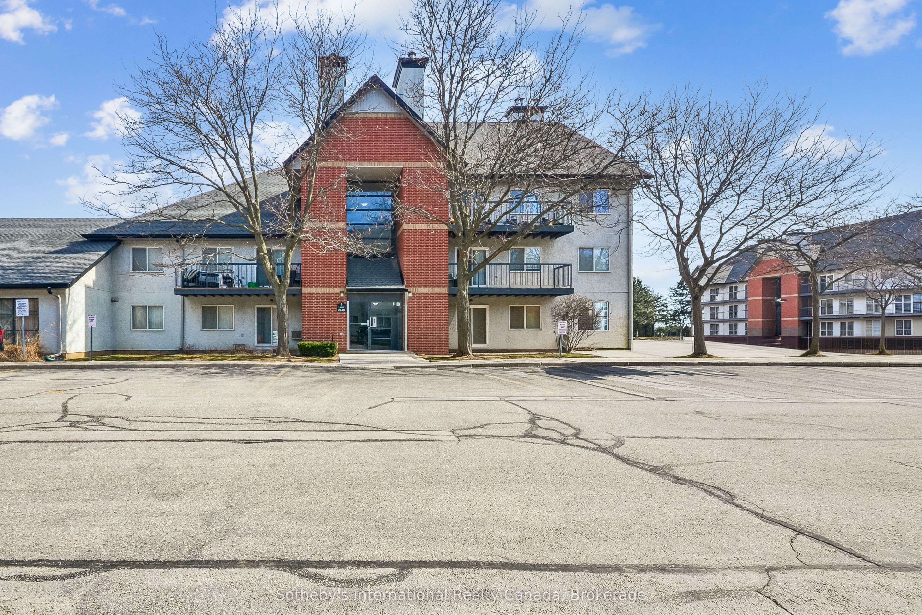 1450 Glen Abbey Gate 434