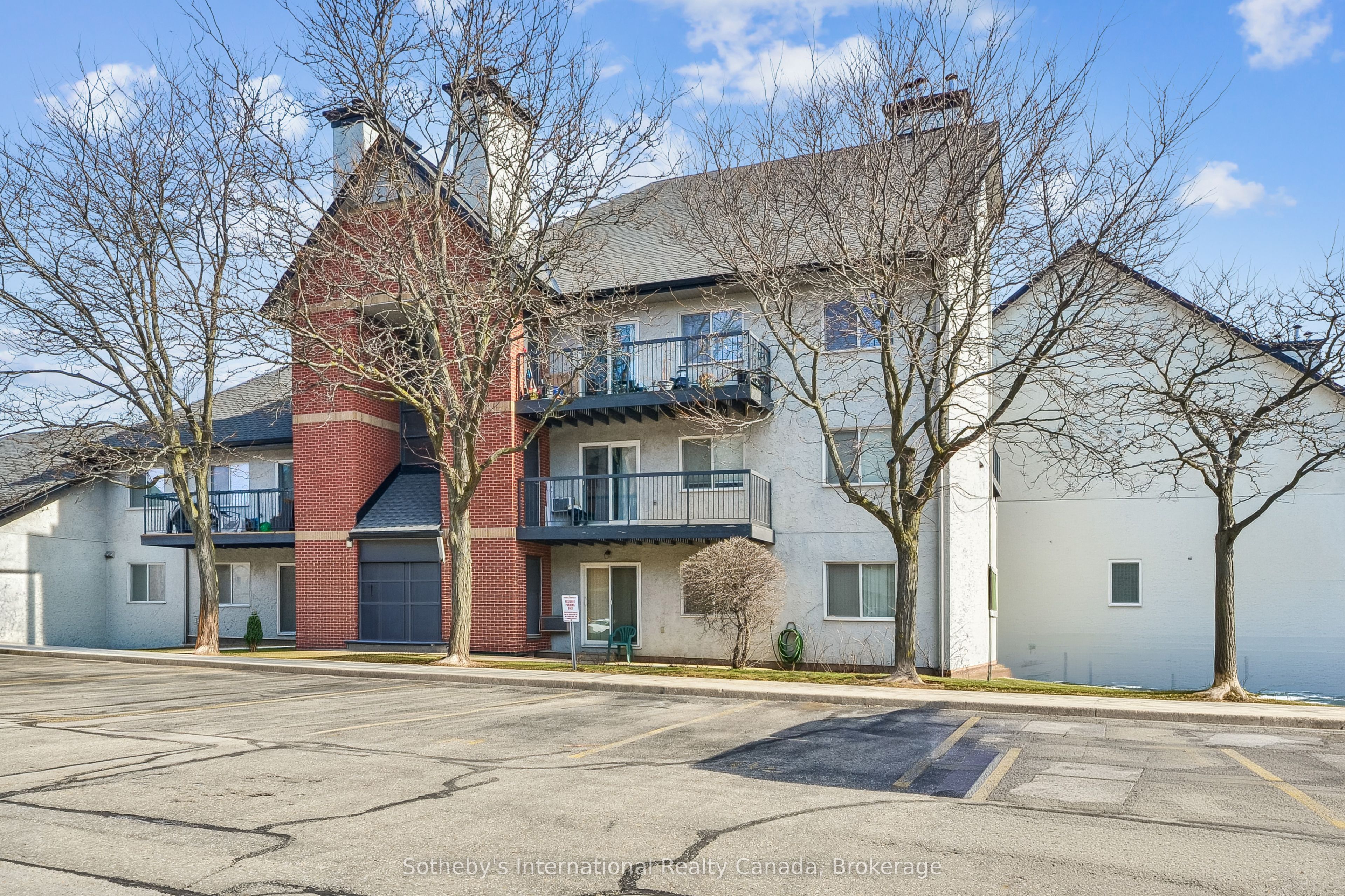 1450 Glen Abbey Gate 434