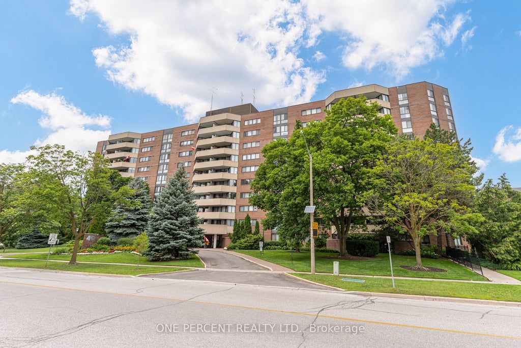 Photo of 40 Baif Boulevard #302, Richmond Hill, ON L4C 5M9 (MLS # N13846548)