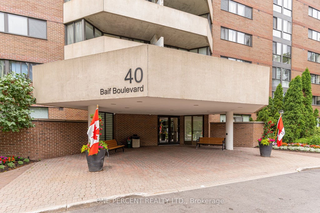 Photo of 40 Baif Boulevard #302, Richmond Hill, ON L4C 5M9 (MLS # N13846548)