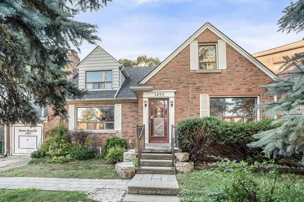 Photo of 1492 Islington Avenue, Toronto, ON M9A 3L5 (MLS # W12439556)