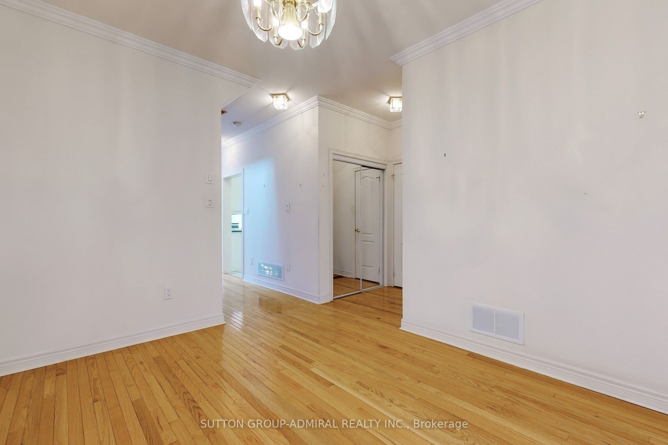 11 Mosswood Road