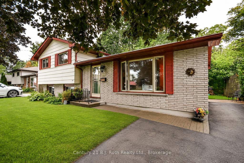 Photo of 299 Bay Street, Orillia, ON L3V 3X2 (MLS # S13715032)