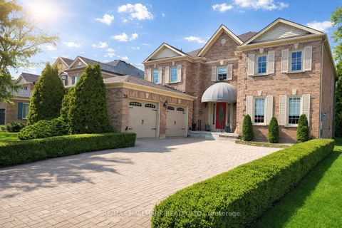 28 WHITE LODGE Crescent Richmond Hill ON L4C 9A1