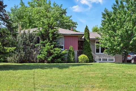 542 Trudale Court Oakville ON L6L 4H1