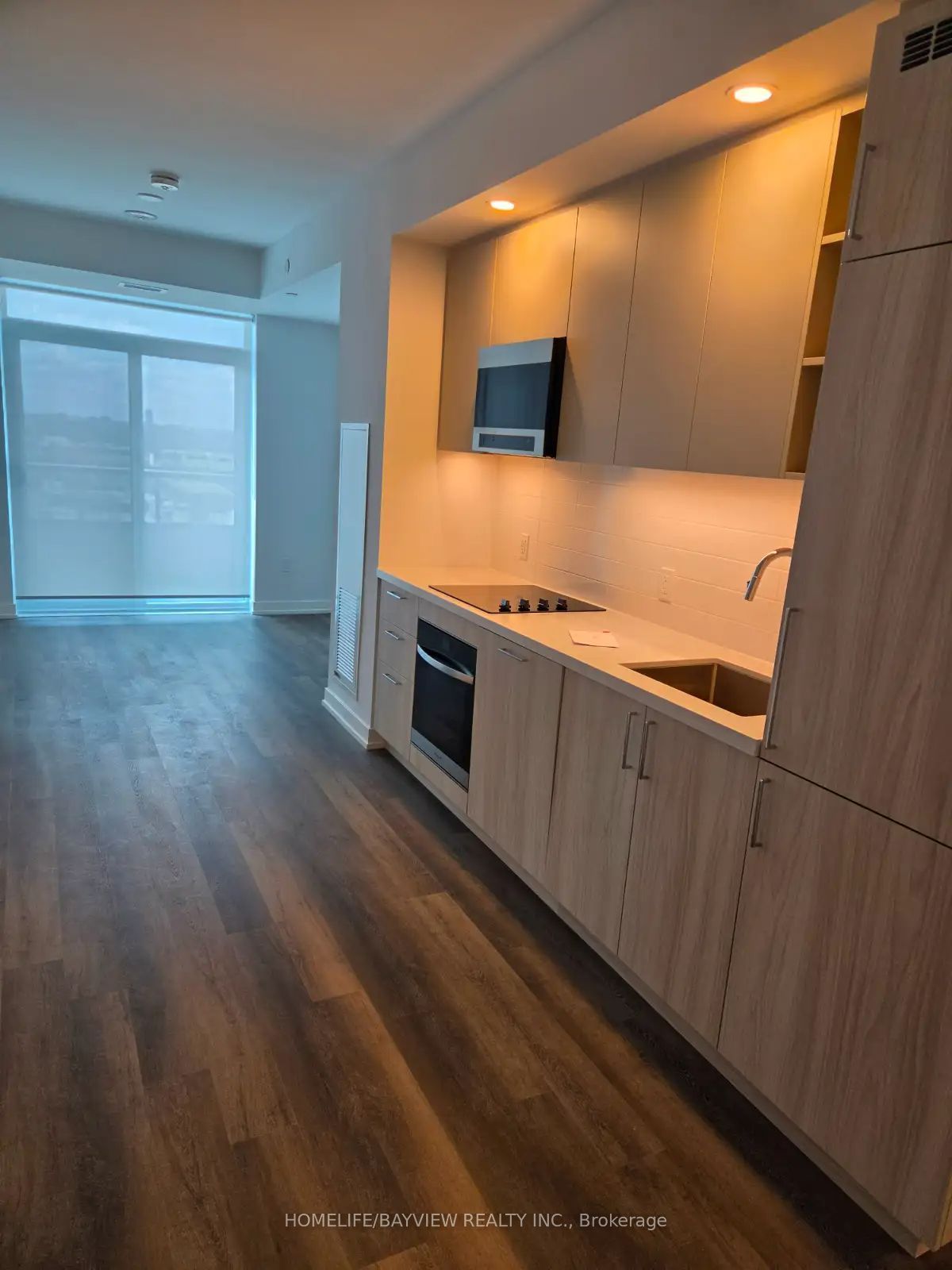 5 Meadowdale Road 1402