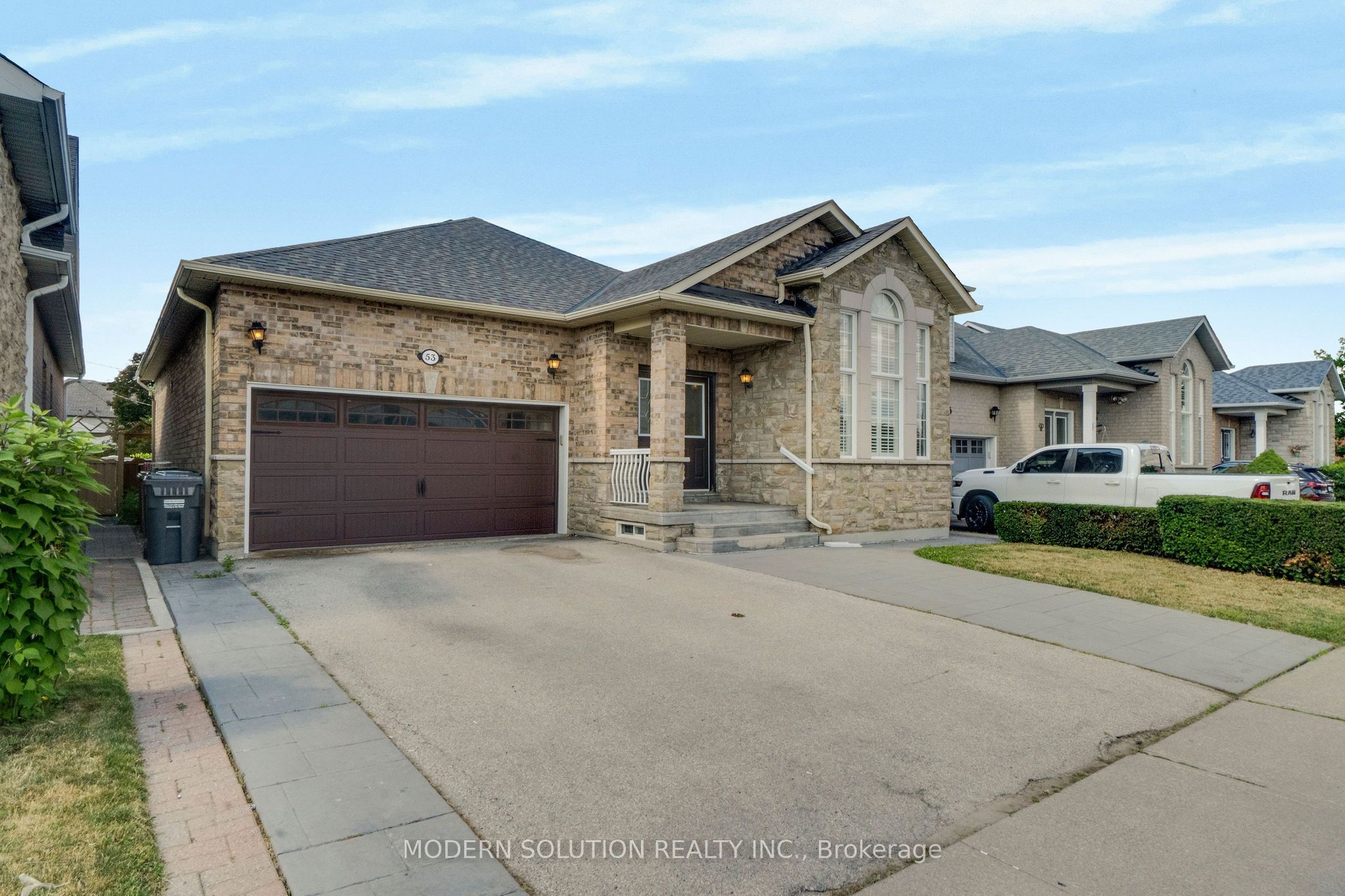 53 Ellwood Drive W