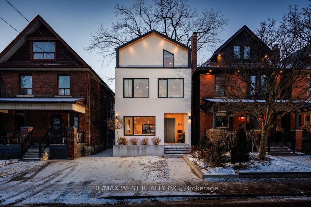 Photo of 424 Clendenan Avenue, Toronto, ON M6P 2X6 (MLS # W12720102)