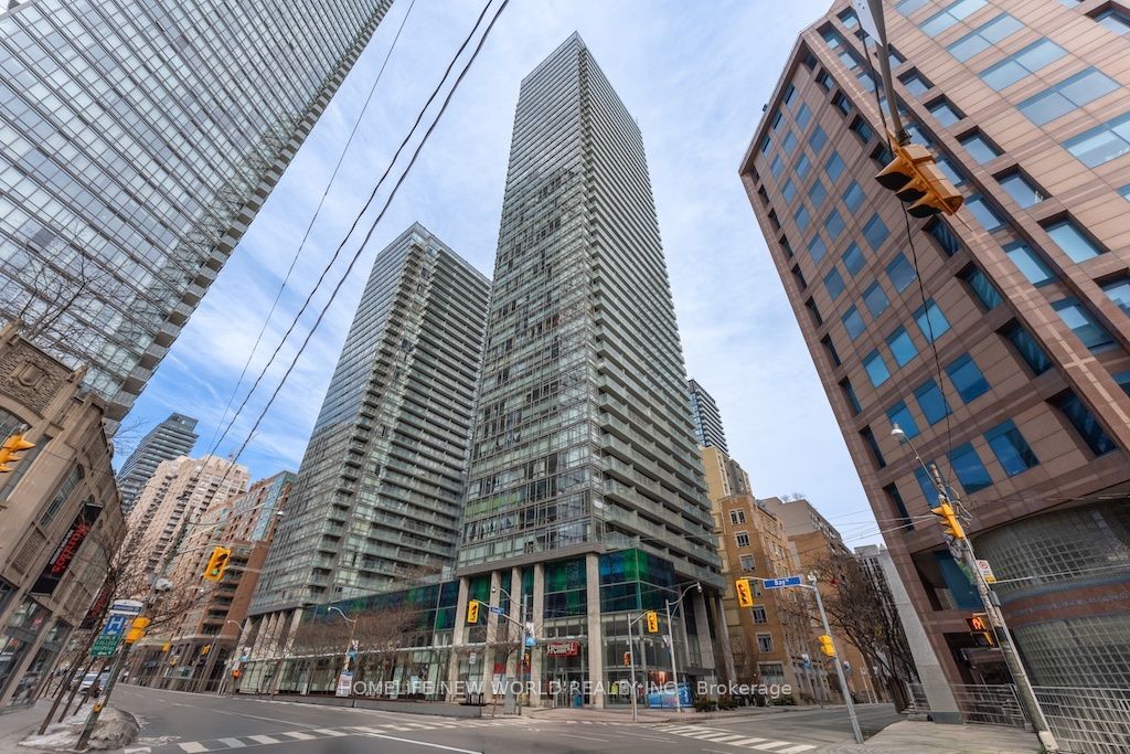 Photo of 38 Grenville Street #505, Toronto, ON M4Y 1A5 (MLS # C12859716)